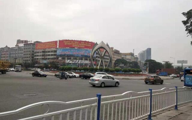 7Days Premium Dongguan Houjie Exhibition Center Shatian Branch