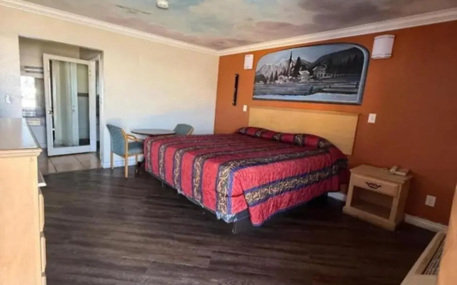 Robinhood Motel Anaheim West