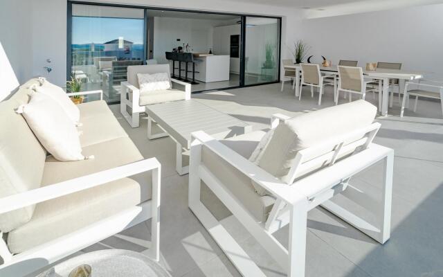 LAE13.1D- Apotel  Estepona hills by Roomservices