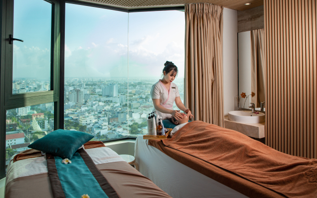 Sala Danang Beach Hotel