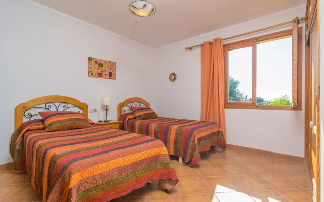 Can Tut in Campanet With 3 Bedrooms and 2 Bathrooms