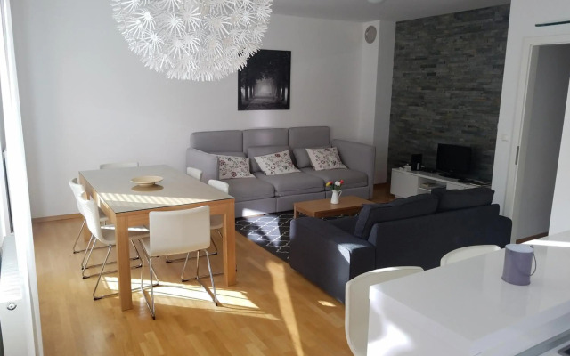 Sun and Spa Apartment