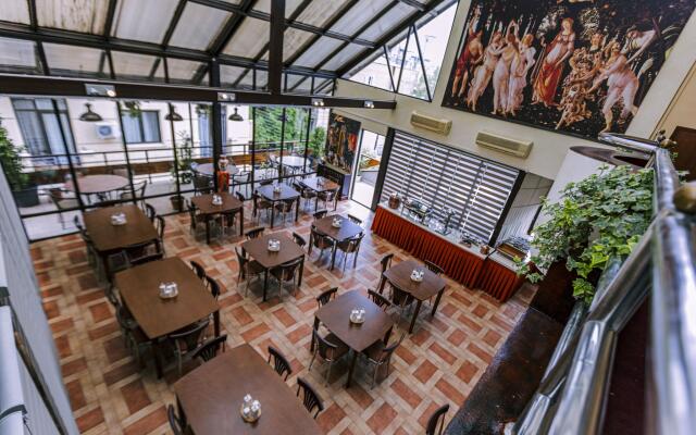 Pino Vere Palace Hotel