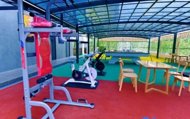 Chengdu Huading Xinsheng Hotel – Sports – Chengdu