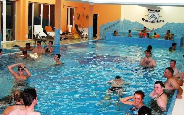 Kincsem Wellness Hotel