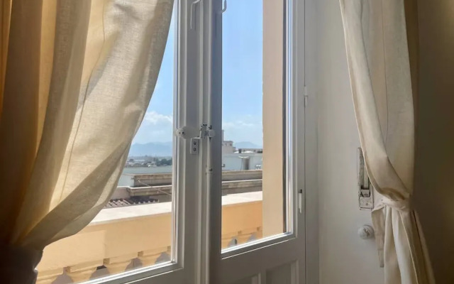 Onlyrooms V - Central & Train Station