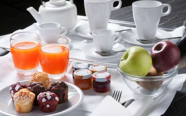 Radisson Hotel Nola Naples