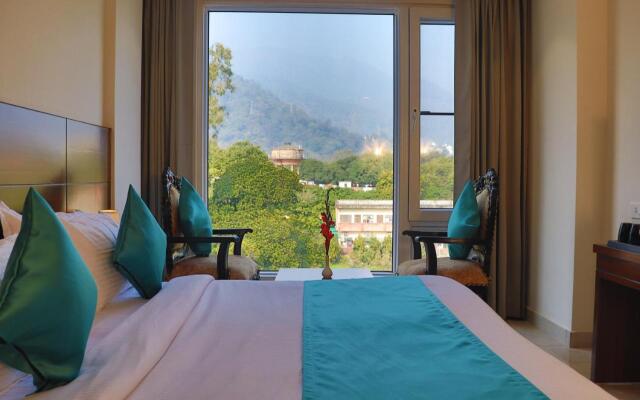 Green Hotel - Behind Parmarth Niketan