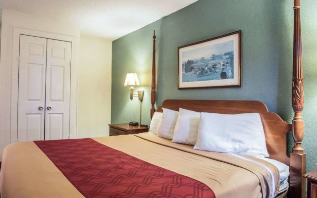 Red Roof Inn & Suites Cornelius – Lake Norman