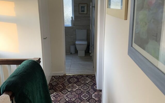 Lovely Nefyn Detached House With sea Views