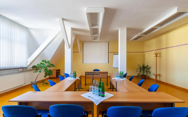 Congress And Educational Centre Floret