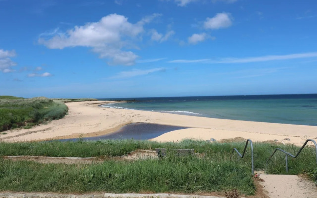 Bella's Beach Cottage