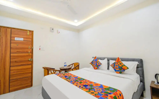 Fabhotel Ssr Ikon Suites