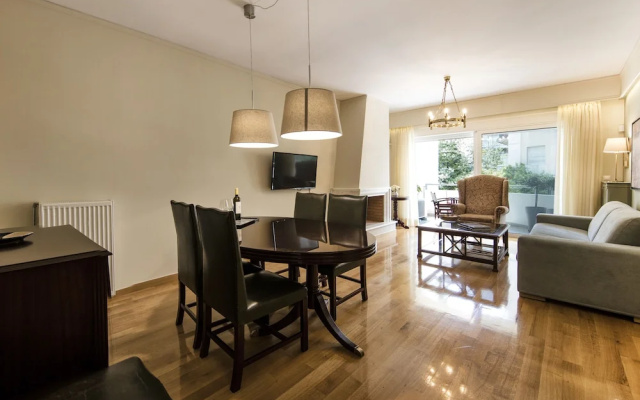 New renovated apt 2' to Acropolis museum