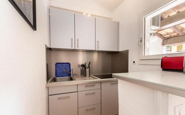Nice Apt For 4 With Terrace And Pool