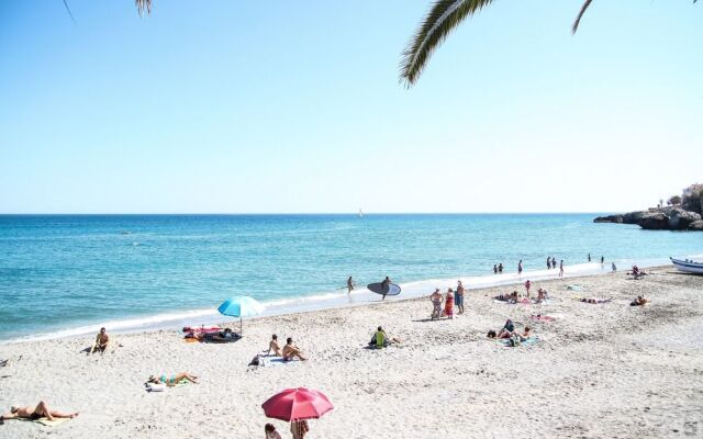 Easy Nerja Guesthouse