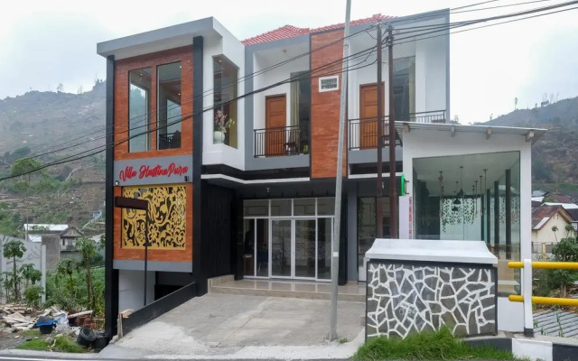 RedDoorz Syariah near Gerbang Dieng 2