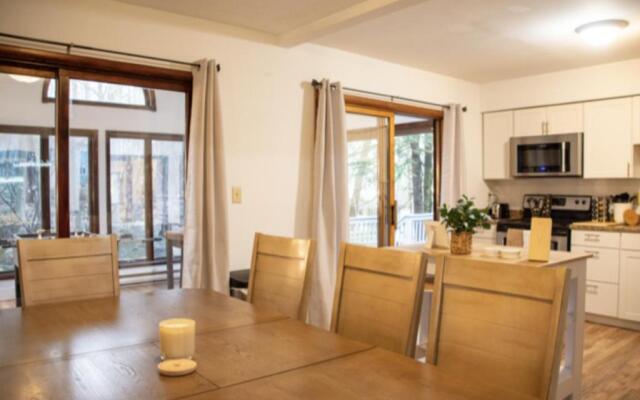 Sun-filled Gem Packed with Amenities