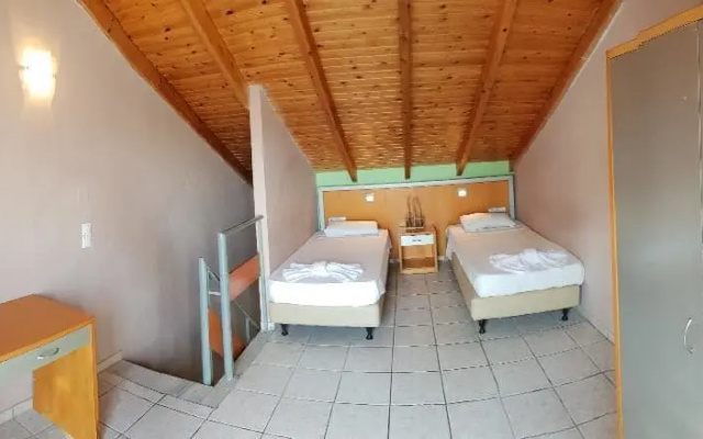 Mojo Hotel
