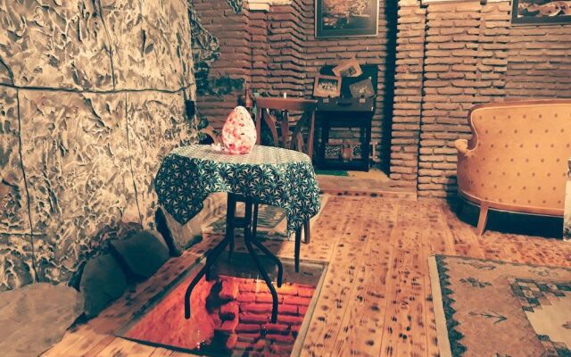 Old Vino House