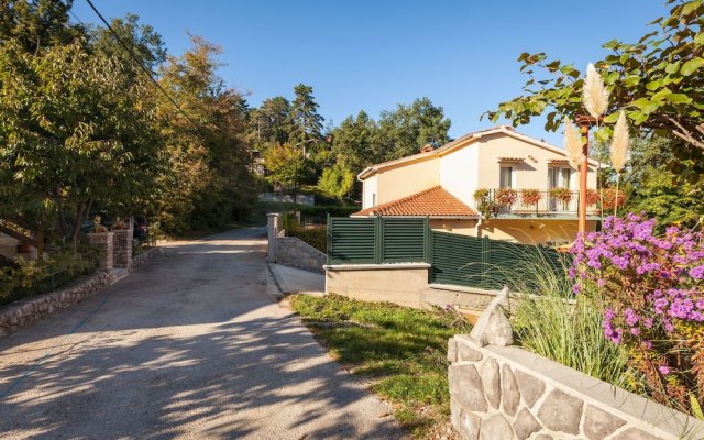 Scenic Holiday Home in Veprinac With Private Swimming Pool