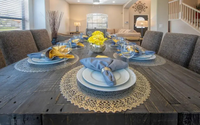 High Grove 5 Bedrooms & Private Pool