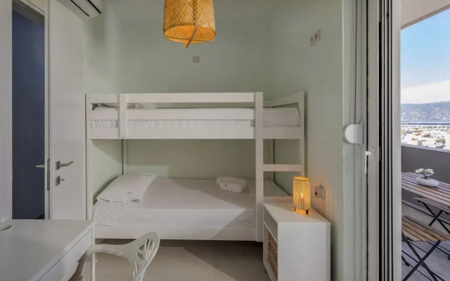 Boutique Seaview Apt near City Center