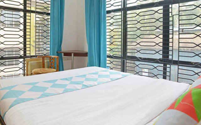 Goroomgo Space Town Kolkata