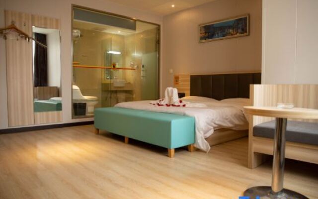 Super 8 Ezhou Wenxing Avenue