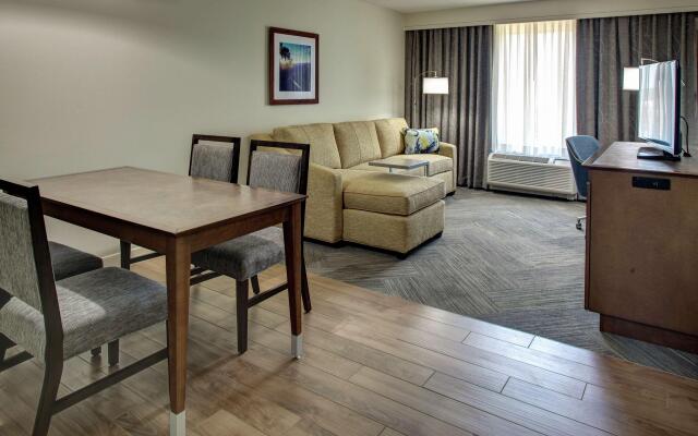 Hampton Inn & Suites Lake Mary At Colonial Townpark