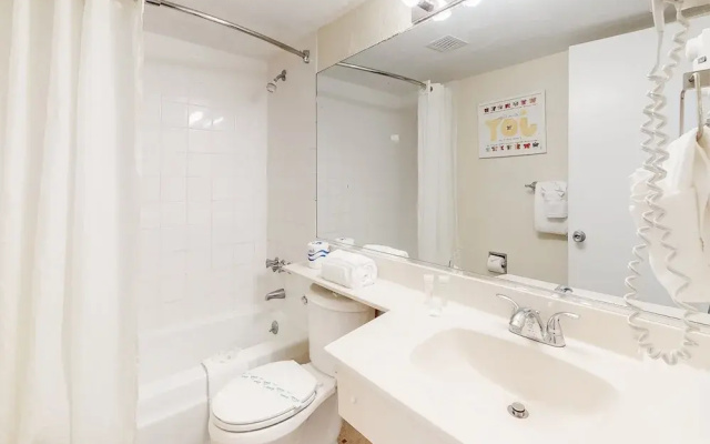 Hawaiian Inn 422