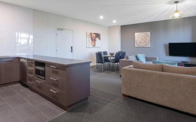 Mantra Melbourne Melton