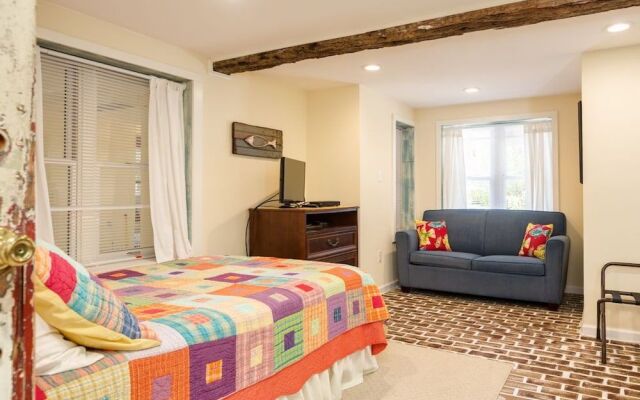 Historic Galveston Family Home by RedAwning