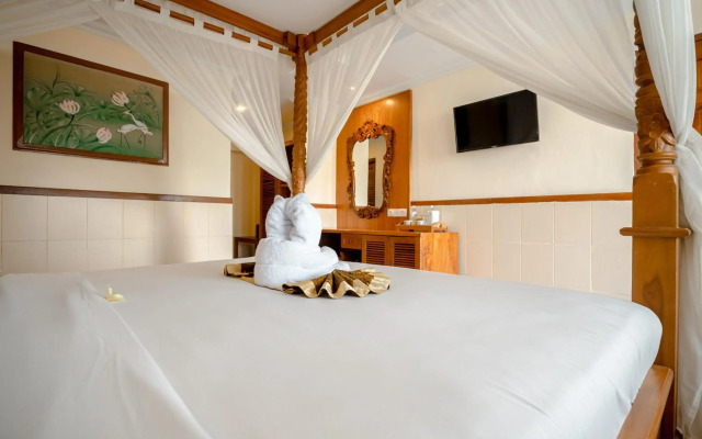 Palm Beach Hotel Bali