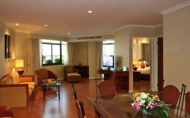 Imperial Hua Hin Beach Resort