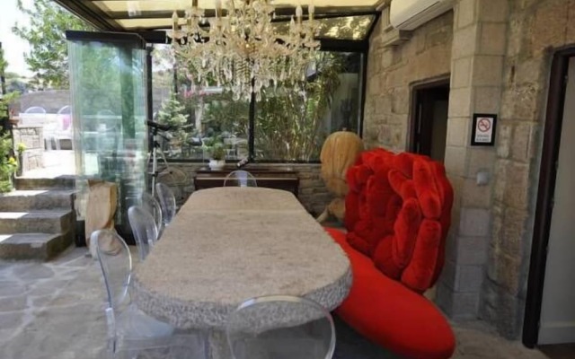 Assosyal Hotel