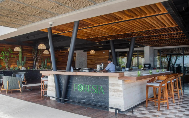 The Club at Solaz, Luxury Villas