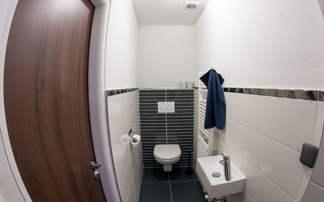 Apartment under Prague Eiffel Tower
