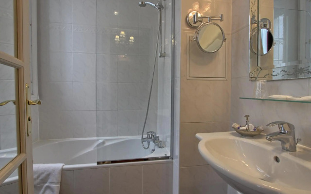 Timhotel Tour Montparnasse