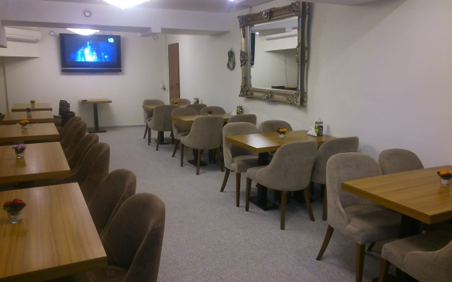 Lina Hotel
