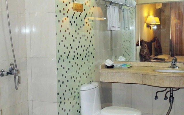 Traffic Hotel Chengdu