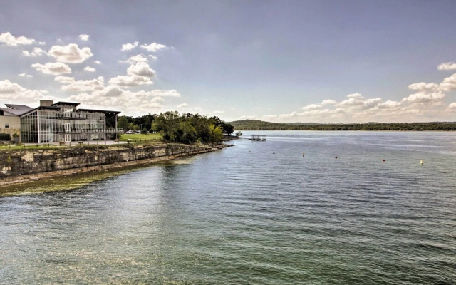Lakefront Branson Getaway Near Marina & Fishing!