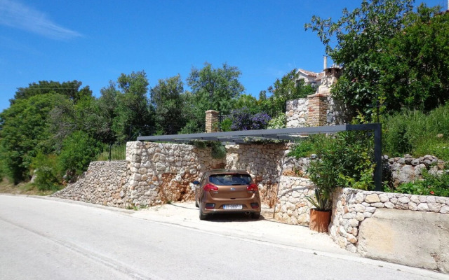 House Vedrana