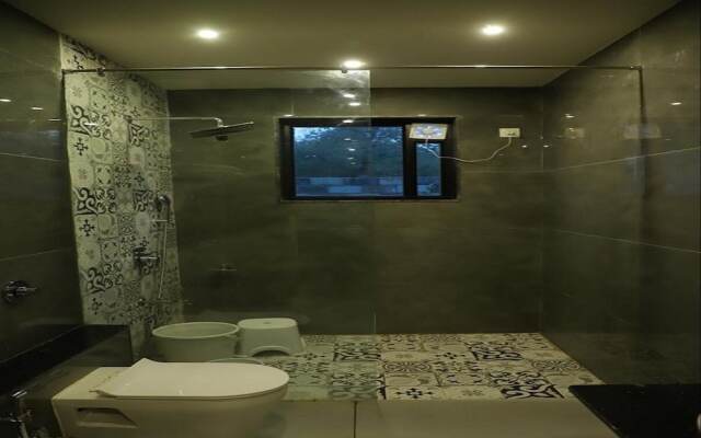 Van Vihar Farm & Resort
