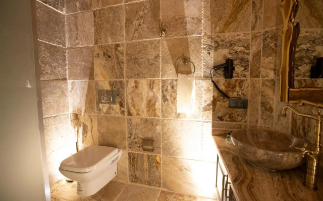 Medusa Cave Hotel