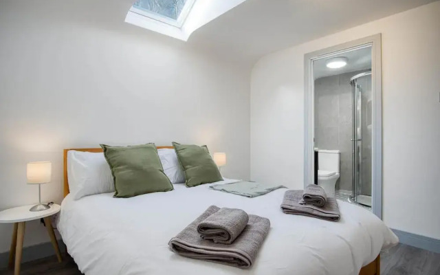 Sandy Steps - 1 Bedroom Apartment - Tenby