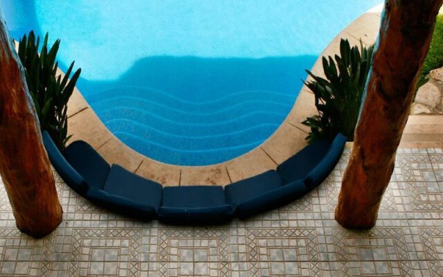 Mosquito Blue Hotel & Spa