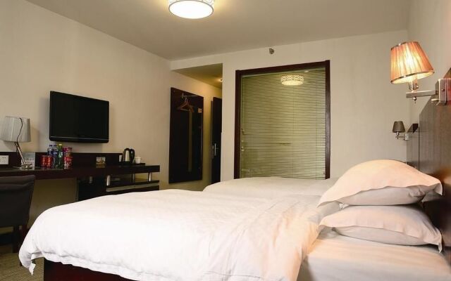 Chaohu City Home Hotel