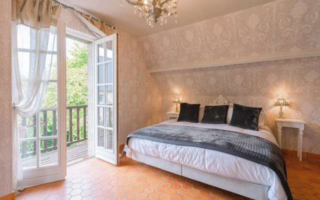 Norman House 160m2 With Pool at the Hippodrome