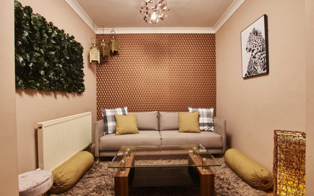 Homebird Property - Carter Knowle House
